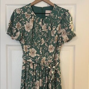 Gal Meets Glam Green Dress